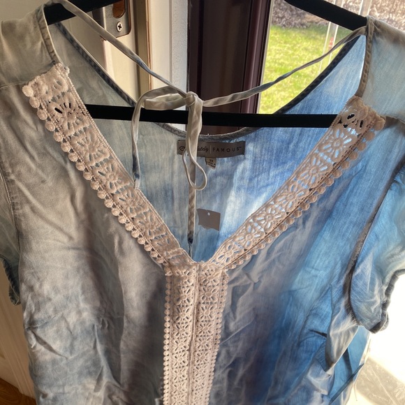 New Absolutely Famous size 2X Denim Cap-sleeve shirt 100% Tencel - Picture 2 of 6